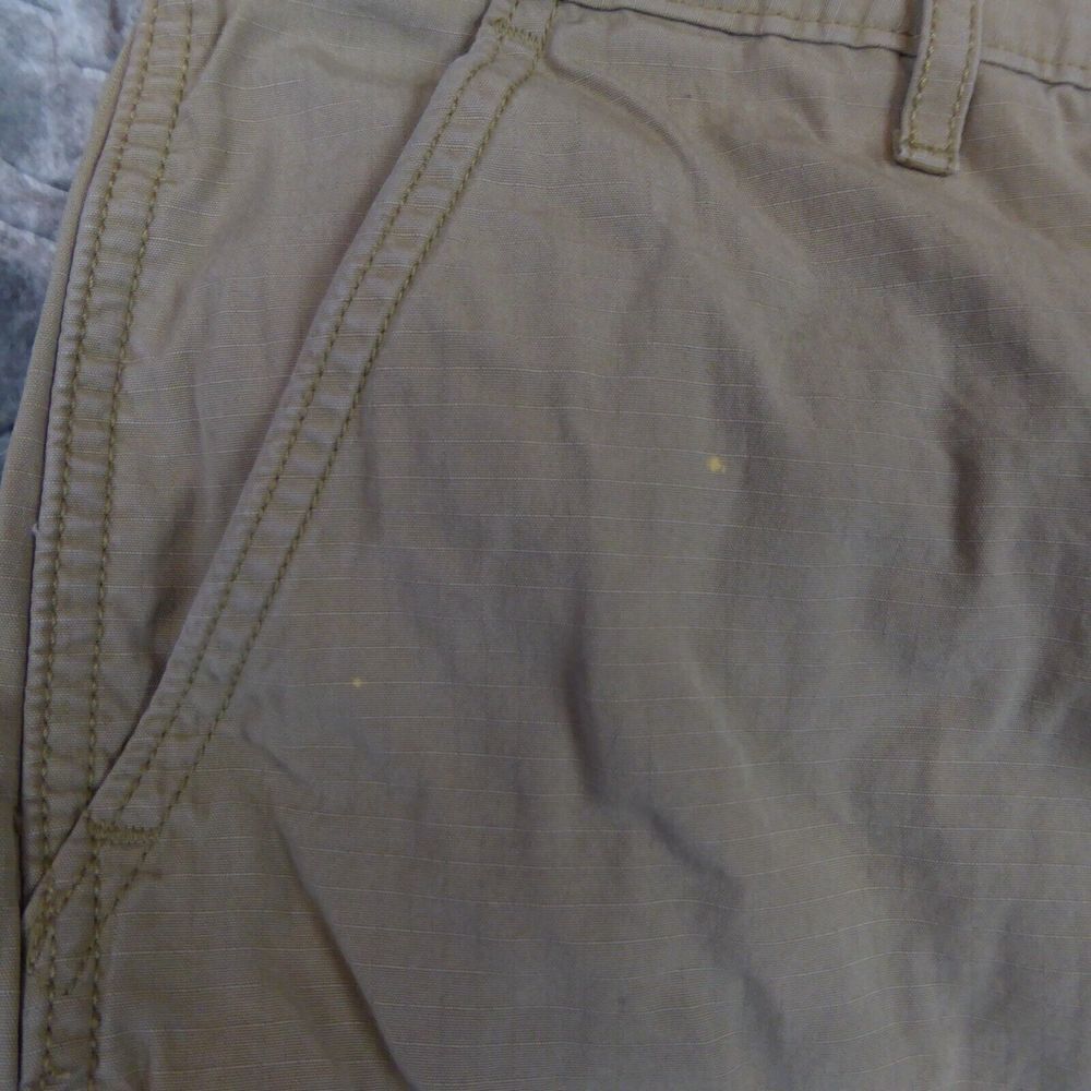 Levis Shorts Mens 33 Beige Cargo Baggy Skater Pockets Outdoor Hiking Ripstop - Picture 2 of 13